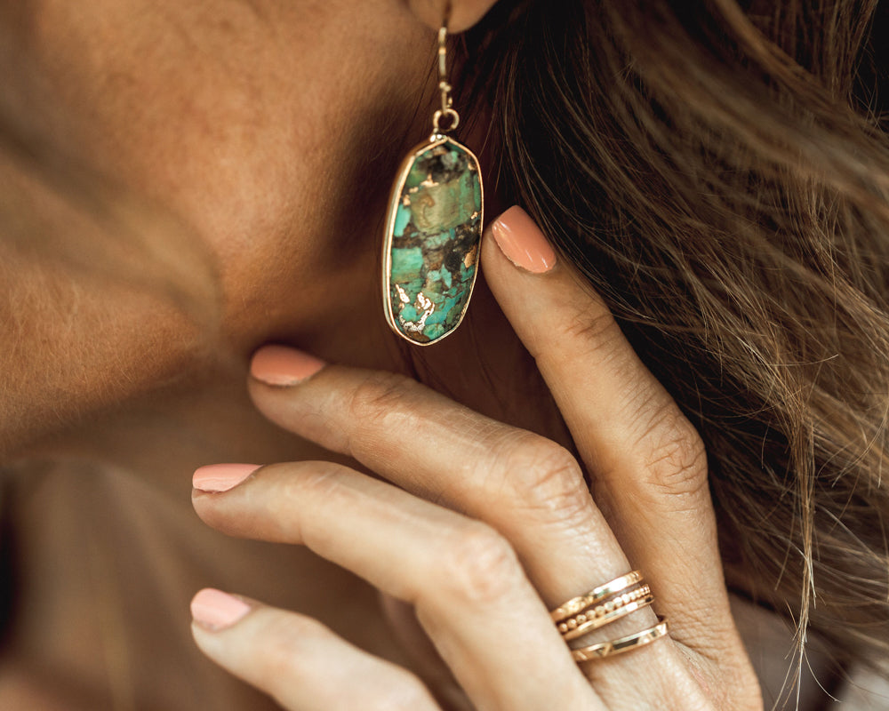 Let these earthy and elevated gems keep you grounded as you rise to all occasions. Select silver or gold and bring your soul alive with these earthy gems. All of our hand-crafted pieces come thoughtfully and beautifully packaged, ready for gifting.