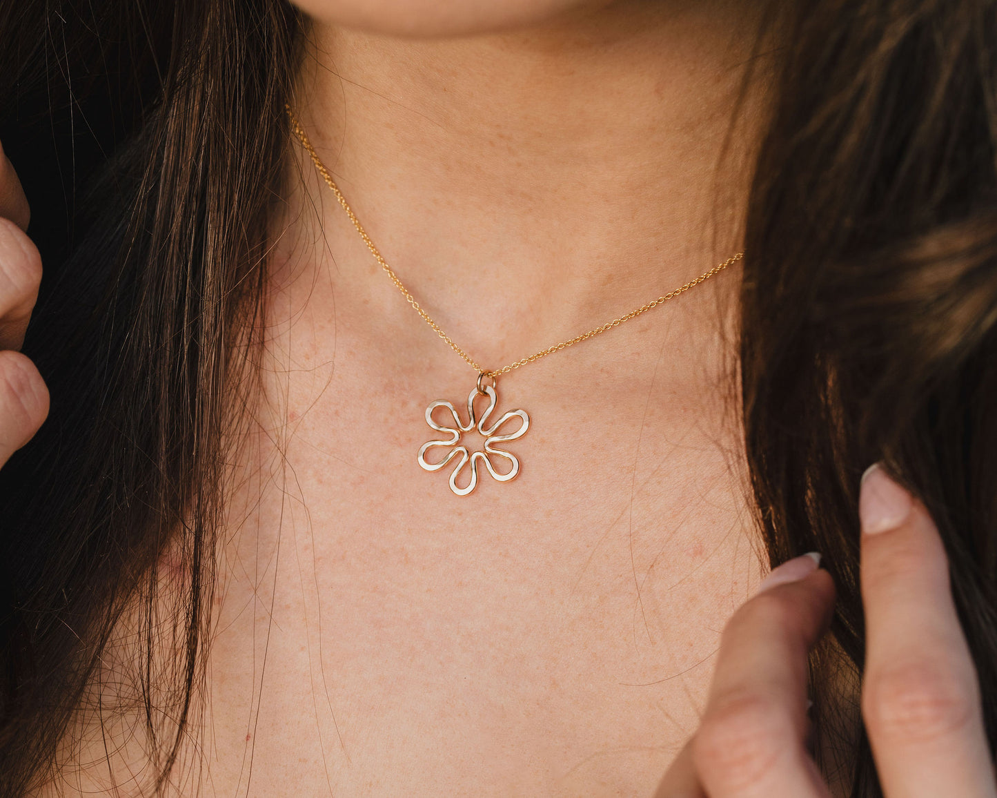 The Daisy Flower Necklace