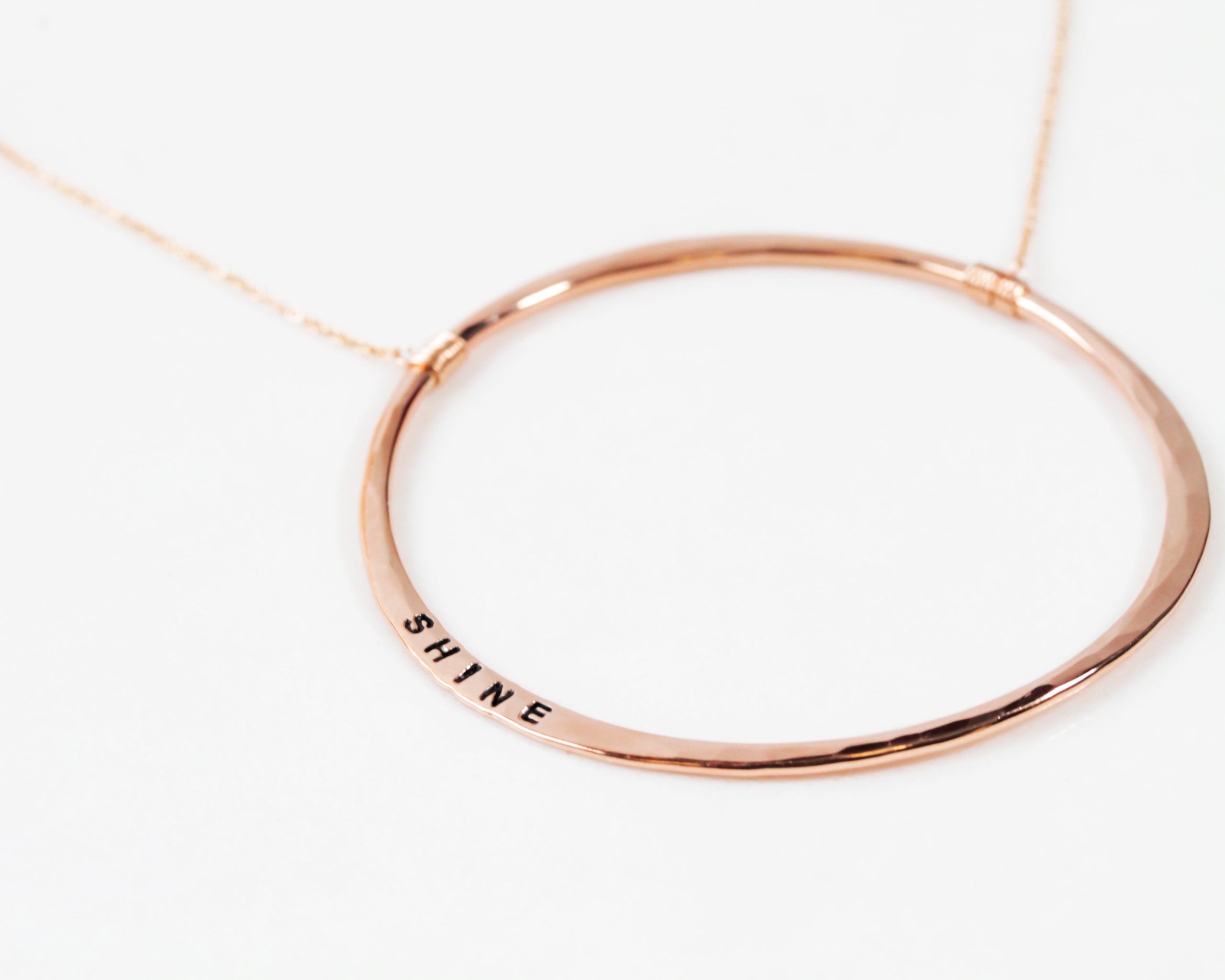 Beautiful Gold Simple Necklace For Under $10! When it comes to  accessorizing sometimes less is more. Luckily… | Simple necklace, Simple  jewelry, Gold necklace women
