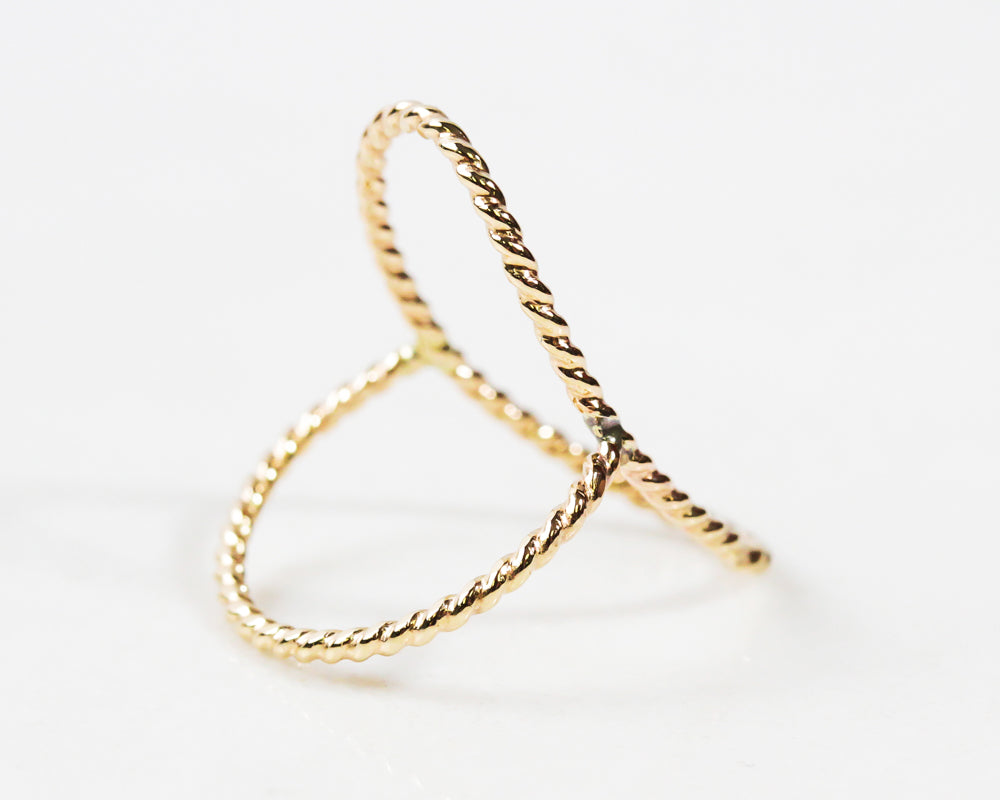 Twist Large Oval Ring